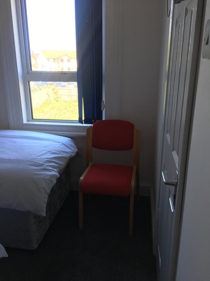 Elris Essex House Hotel Clacton-on-Sea Bagian luar foto