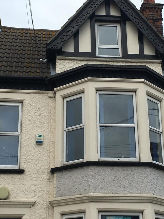 Elris Essex House Hotel Clacton-on-Sea Bagian luar foto